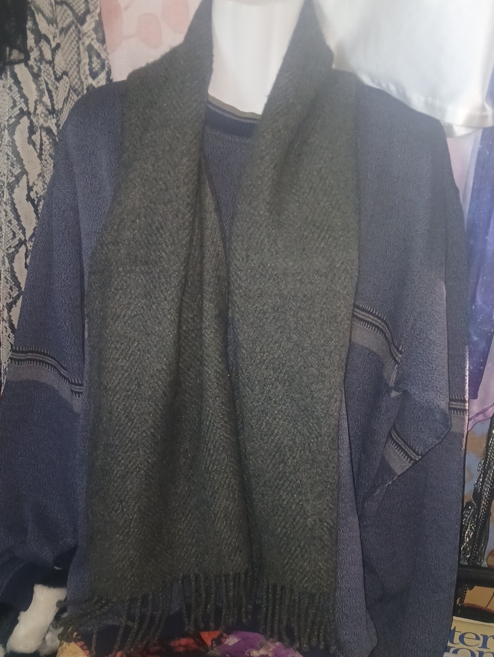 Pronto Uomo Dark Gray Cashmere Fringe Scarf